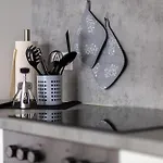 Cityappartment Huenfeld- Smarttv Freewlan Balkon, In Wenigen Minuten Am Bahnhof, Innenstadt Und Doch Ruhig Gelegen - Ideal Fuer Paare Oder Geschaeftsreisen *