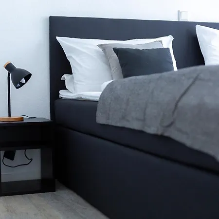 Cityappartment Huenfeld- Smarttv Freewlan Balkon, In Wenigen Minuten Am Bahnhof, Innenstadt Und Doch Ruhig Gelegen - Ideal Fuer Paare Oder Geschaeftsreisen * Hünfeld
