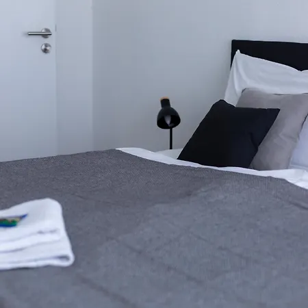 Cityappartment Hünfeld- Smarttv Freewlan Balkon, In Wenigen Minuten Am Bahnhof, Innenstadt Und Doch Ruhig Gelegen - Ideal Für Paare Oder Geschäftsreisen * Hünfeld