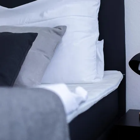 Cityappartment Hünfeld- Smarttv Freewlan Balkon, In Wenigen Minuten Am Bahnhof, Innenstadt Und Doch Ruhig Gelegen - Ideal Für Paare Oder Geschäftsreisen