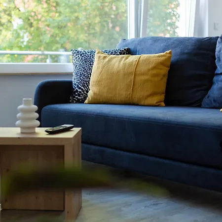 Cityappartment Huenfeld- Smarttv Freewlan Balkon, In Wenigen Minuten Am Bahnhof, Innenstadt Und Doch Ruhig Gelegen - Ideal Fuer Paare Oder Geschaeftsreisen Апартаменты *