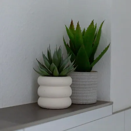 Cityappartment Hünfeld- Smarttv Freewlan Balkon, In Wenigen Minuten Am Bahnhof, Innenstadt Und Doch Ruhig Gelegen - Ideal Für Paare Oder Geschäftsreisen Hünfeld
