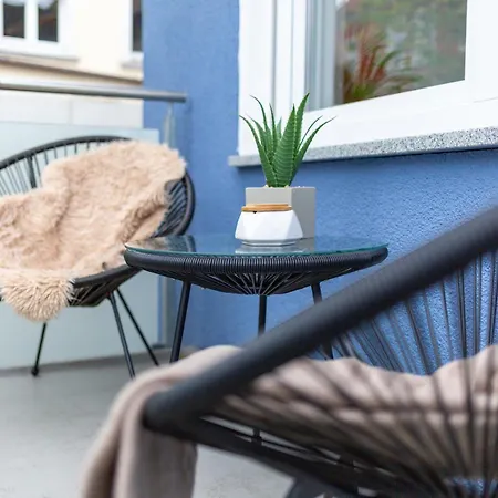 Cityappartment Huenfeld- Smarttv Freewlan Balkon, In Wenigen Minuten Am Bahnhof, Innenstadt Und Doch Ruhig Gelegen - Ideal Fuer Paare Oder Geschaeftsreisen * Hünfeld