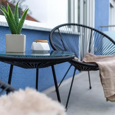 Cityappartment Hünfeld- Smarttv Freewlan Balkon, In Wenigen Minuten Am Bahnhof, Innenstadt Und Doch Ruhig Gelegen - Ideal Für Paare Oder Geschäftsreisen Hünfeld