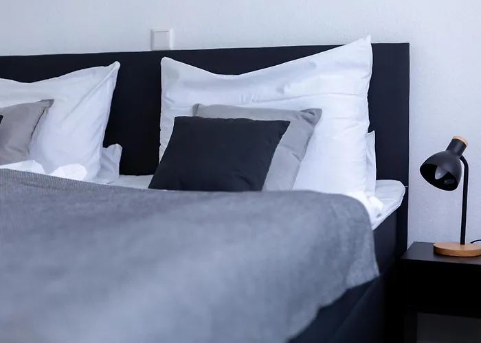 Cityappartment Huenfeld- Smarttv Freewlan Balkon, In Wenigen Minuten Am Bahnhof, Innenstadt Und Doch Ruhig Gelegen - Ideal Fuer Paare Oder Geschaeftsreisen Hünfeld