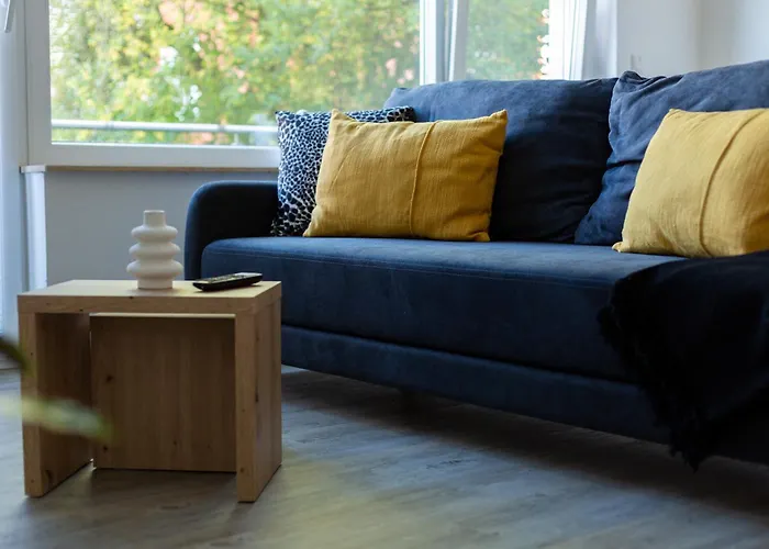 Apartment Cityappartment Hünfeld- Smarttv Freewlan Balkon, In Wenigen Minuten Am Bahnhof, Innenstadt Und Doch Ruhig Gelegen - Ideal Für Paare Oder Geschäftsreisen