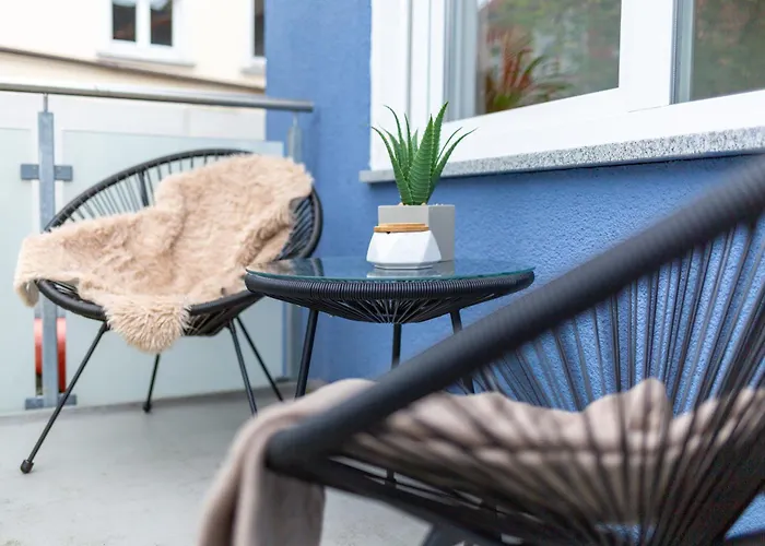 Cityappartment Huenfeld- Smarttv Freewlan Balkon, In Wenigen Minuten Am Bahnhof, Innenstadt Und Doch Ruhig Gelegen - Ideal Fuer Paare Oder Geschaeftsreisen * Hünfeld